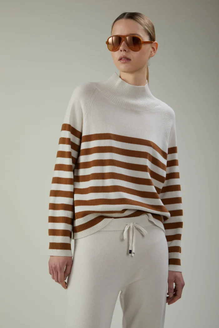 Maglia a collo alto a righe in lana e cashmere